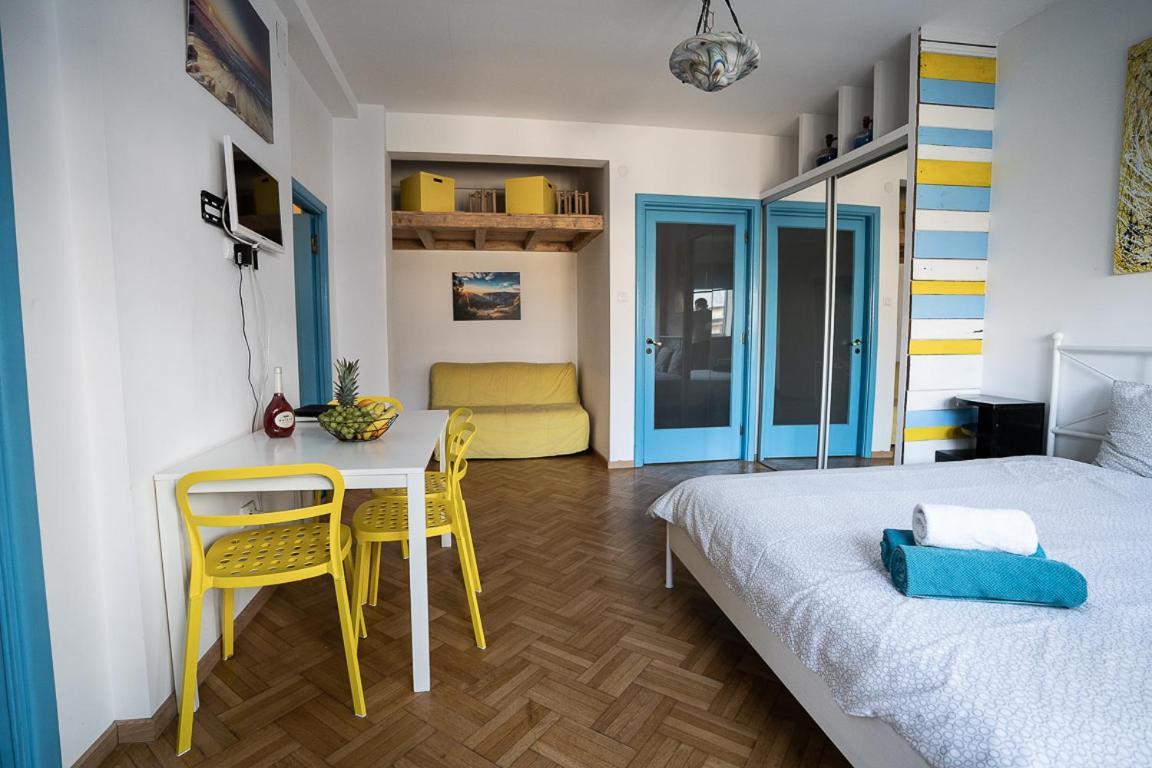 Central Studio At Cismigiu Park Apartamento Bucareste Exterior foto